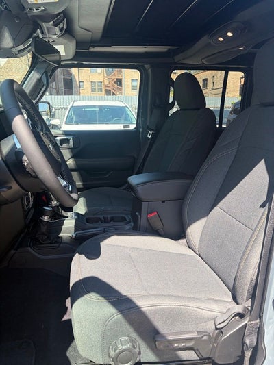 2025 Jeep Wrangler Sahara 4xe
