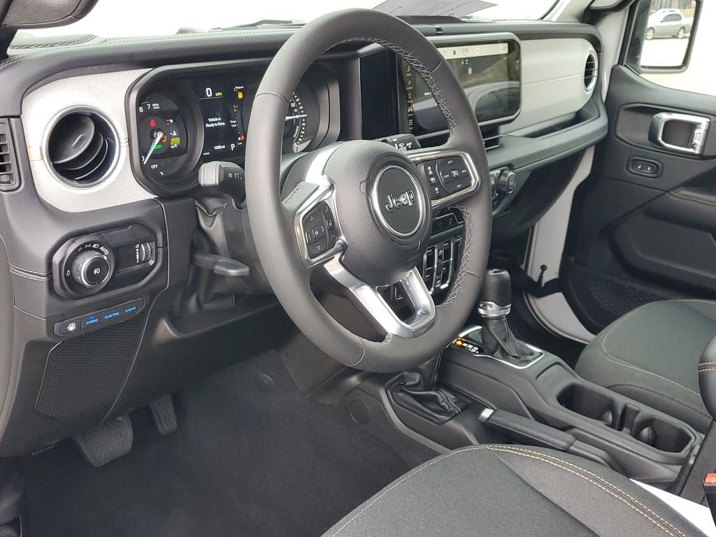 2025 Jeep Wrangler Sahara 4xe