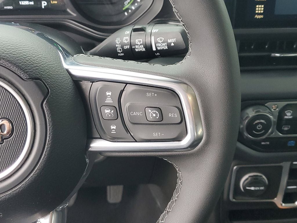 2025 Jeep Wrangler Sahara 4xe