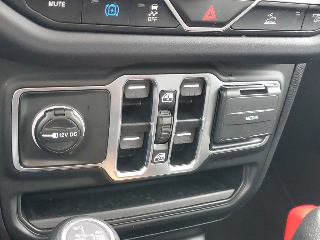 2025 Jeep Wrangler Sahara 4xe