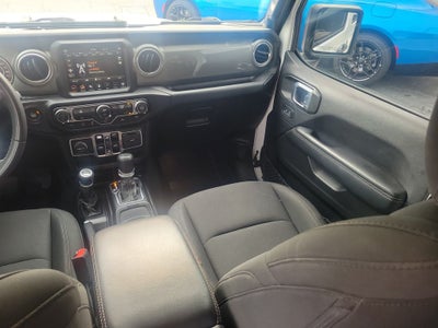 2023 Jeep Gladiator Overland