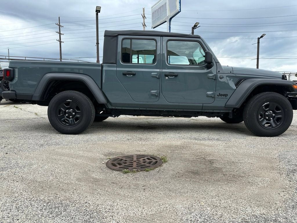 2025 Jeep Gladiator Sport