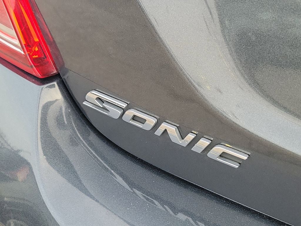 2018 Chevrolet Sonic LT