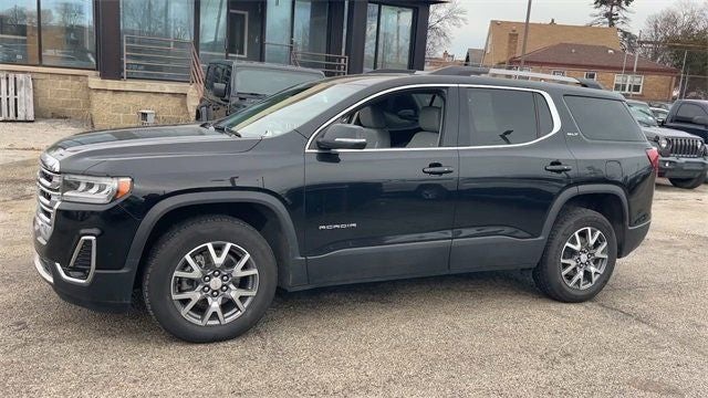 2023 GMC Acadia SLT