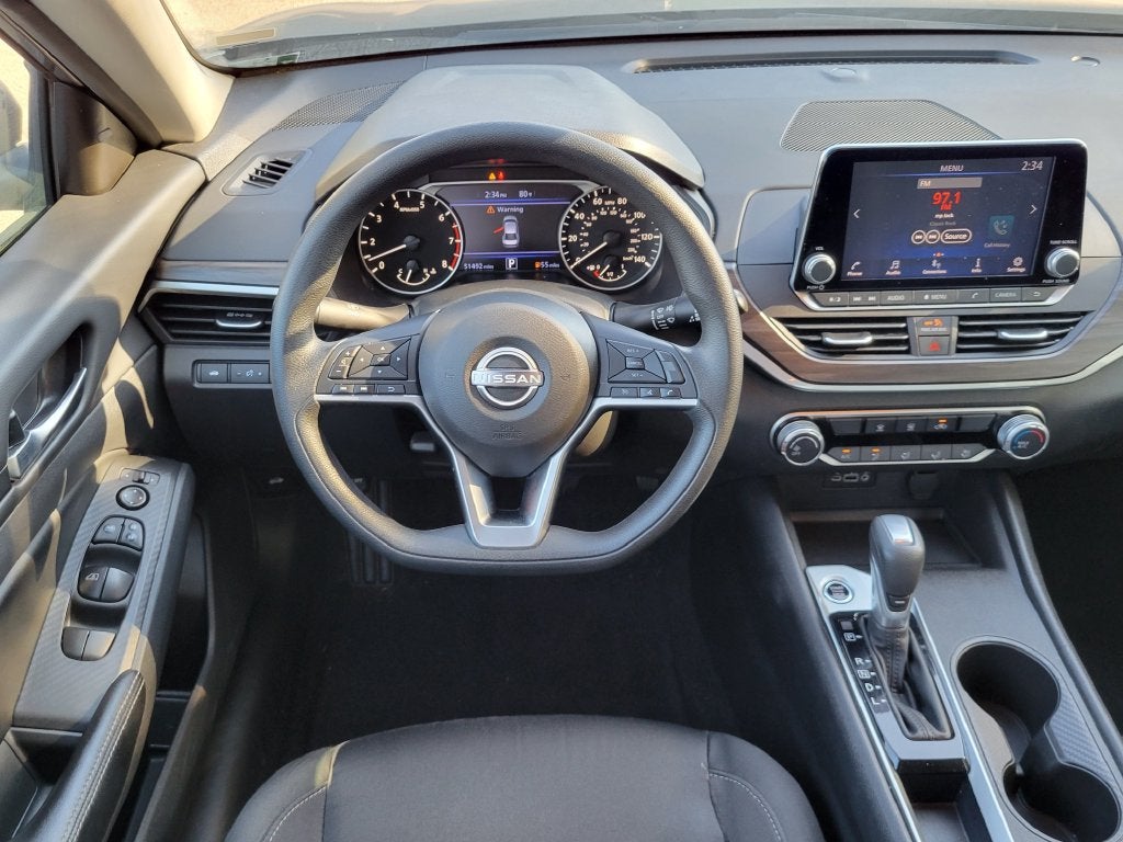 2025 Nissan Altima 2.5 SV