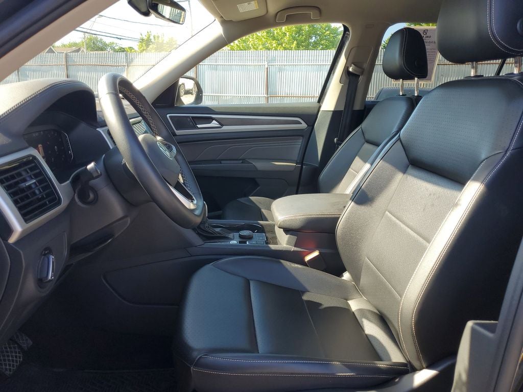 2022 Volkswagen Atlas 2.0T SE w/Technology