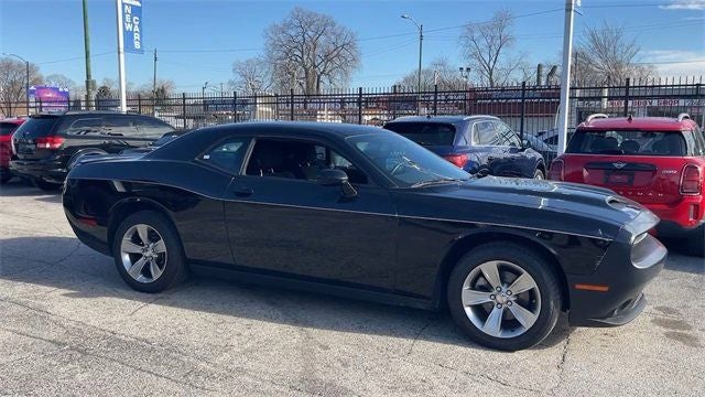 2021 Dodge Challenger SXT