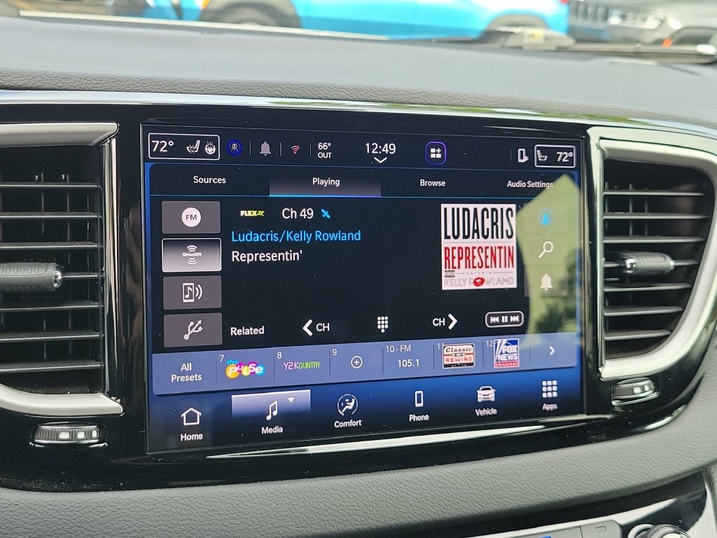 2026 Chrysler Pacifica Select