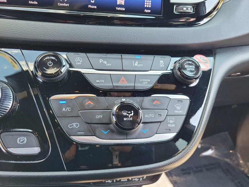 2025 Chrysler Pacifica Select