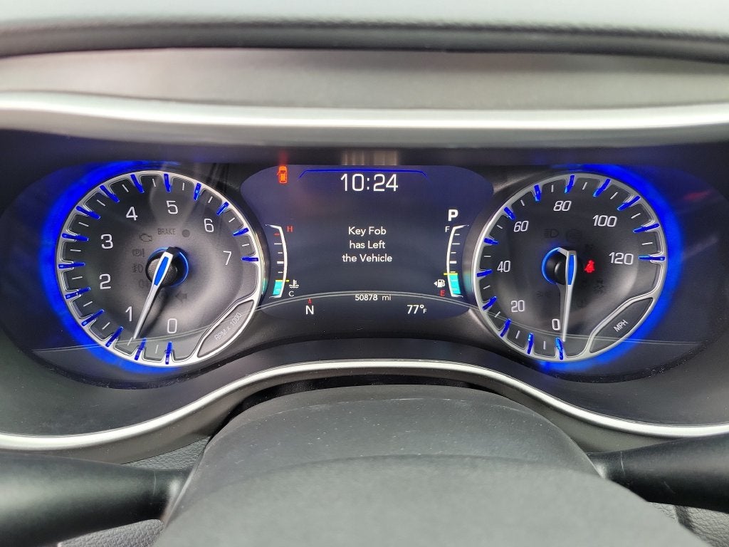 2025 Chrysler Pacifica Select
