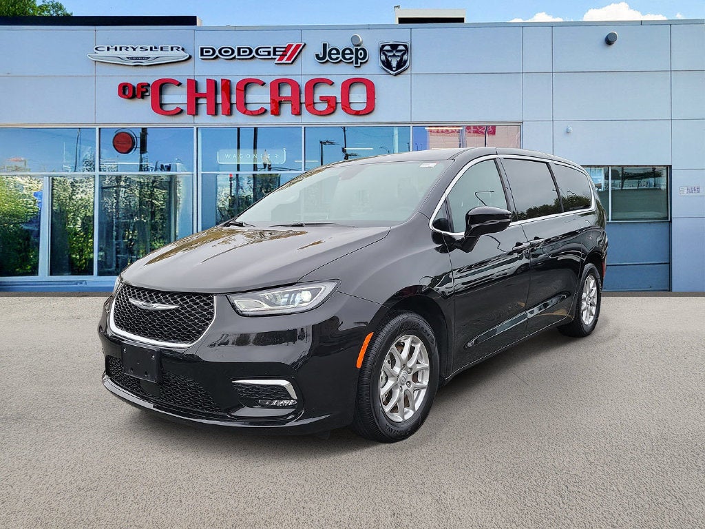 2026 Chrysler Pacifica Select