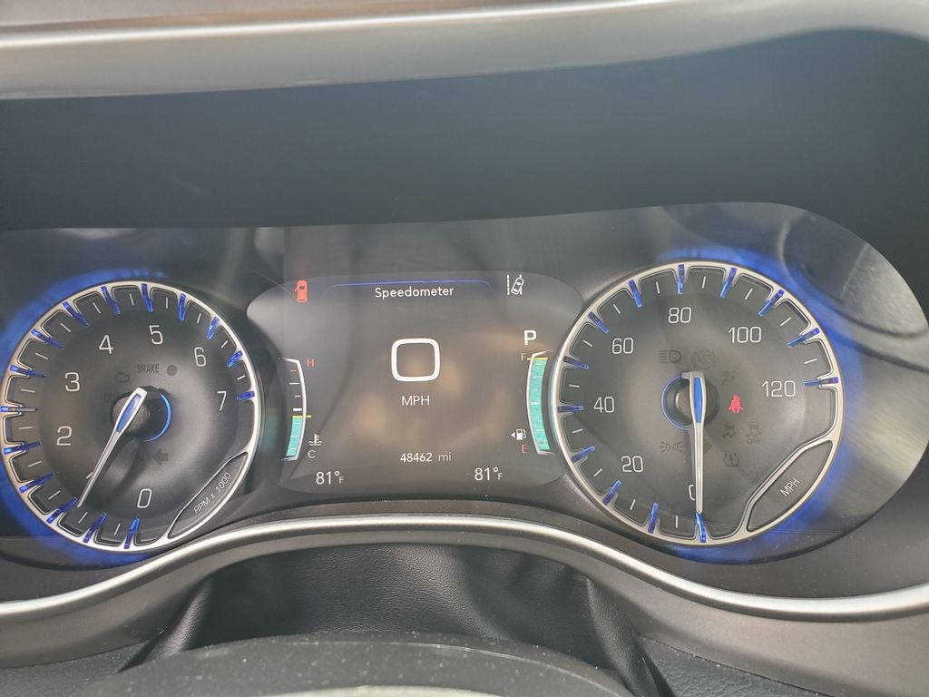 2025 Chrysler Pacifica Select