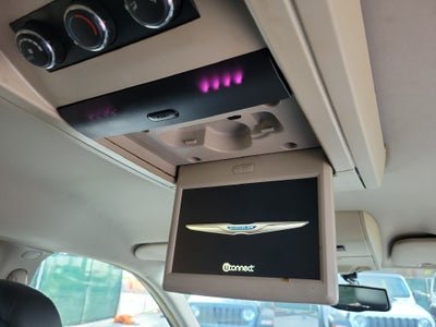 2014 Chrysler Town & Country Touring-L