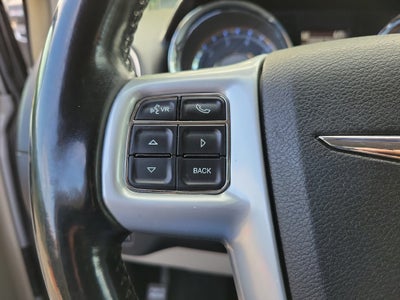 2014 Chrysler Town & Country Touring-L