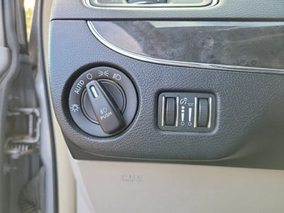 2014 Chrysler Town & Country Touring-L