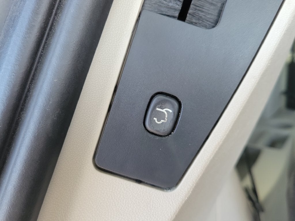 2014 Chrysler Town & Country Touring-L