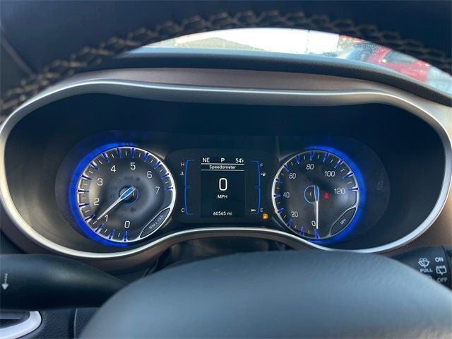 2022 Chrysler Voyager LX