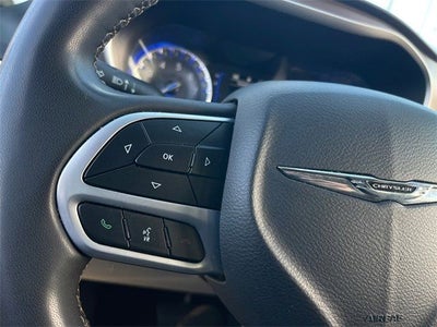 2022 Chrysler Voyager LX