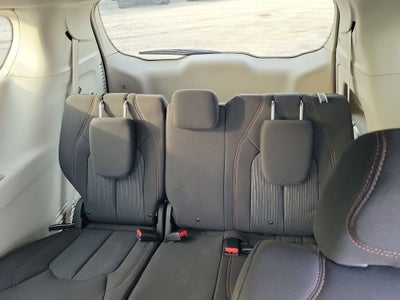 2020 Chrysler Pacifica Touring