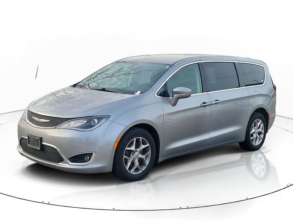 2020 Chrysler Pacifica Touring