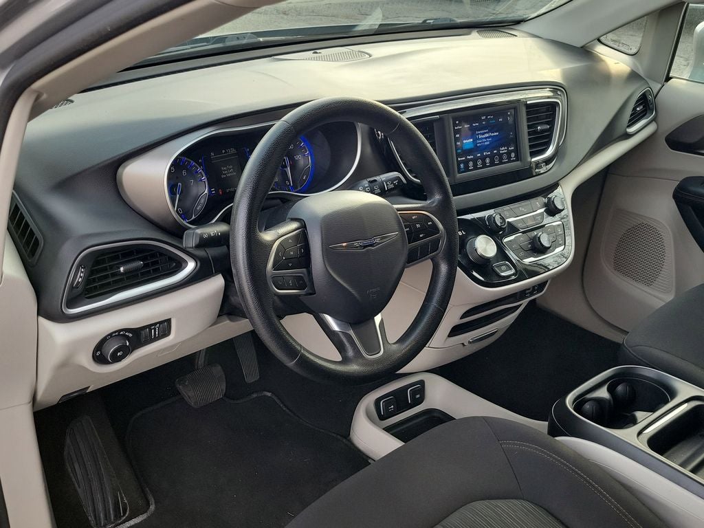 2020 Chrysler Pacifica Touring