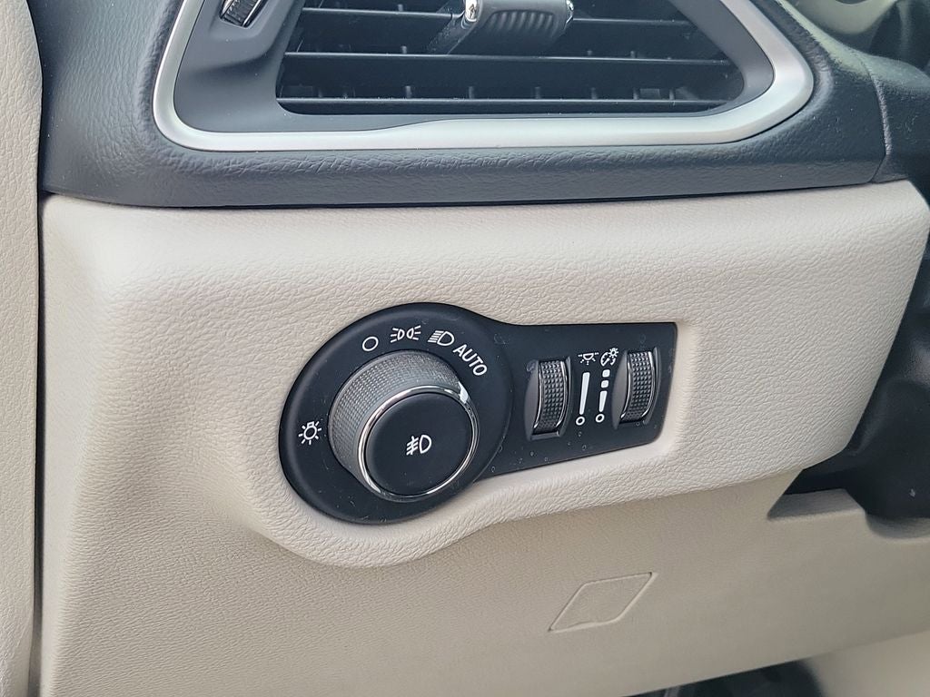 2020 Chrysler Pacifica Touring