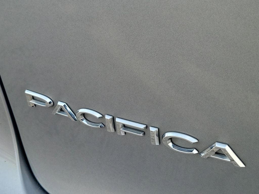 2020 Chrysler Pacifica Touring
