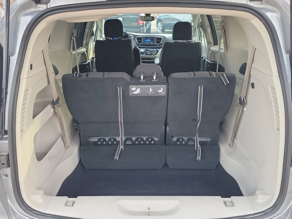 2020 Chrysler Pacifica Touring