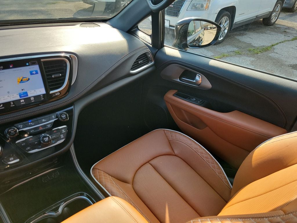2024 Chrysler Pacifica Hybrid Pinnacle