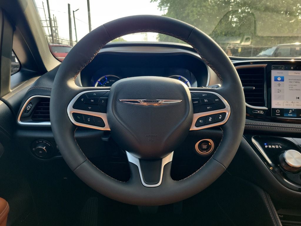 2024 Chrysler Pacifica Hybrid Pinnacle