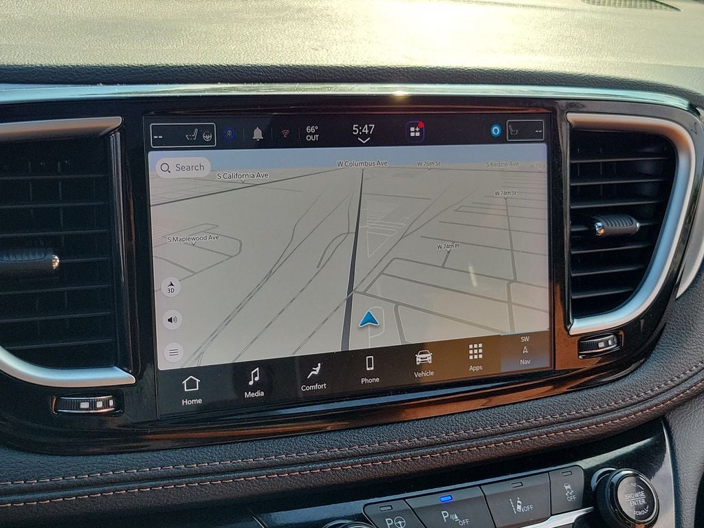 2024 Chrysler Pacifica Hybrid Pinnacle