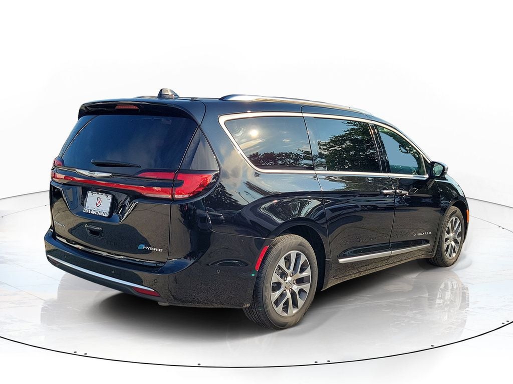 2024 Chrysler Pacifica Hybrid Pinnacle