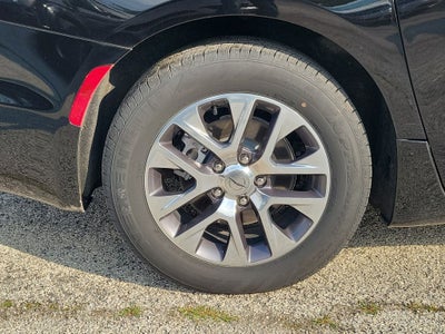 2024 Chrysler Pacifica Hybrid Pinnacle
