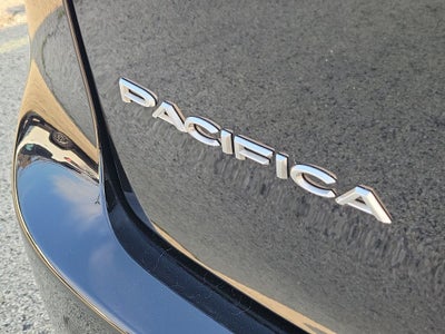 2024 Chrysler Pacifica Hybrid Pinnacle