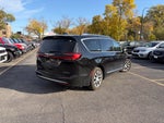2025 Chrysler Pacifica Hybrid Pinnacle