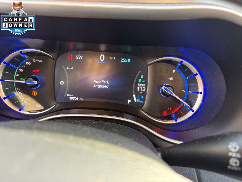 2024 Chrysler Pacifica Hybrid Select
