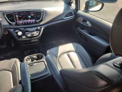2024 Chrysler Pacifica Hybrid Select S Appearance