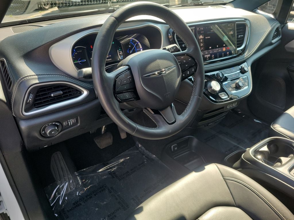2024 Chrysler Pacifica Hybrid Select S Appearance