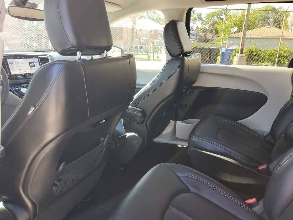 2024 Chrysler Pacifica Hybrid Select