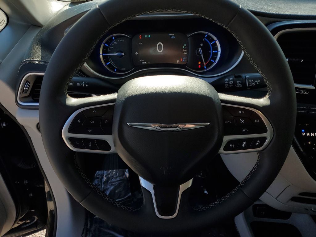 2024 Chrysler Pacifica Hybrid Select
