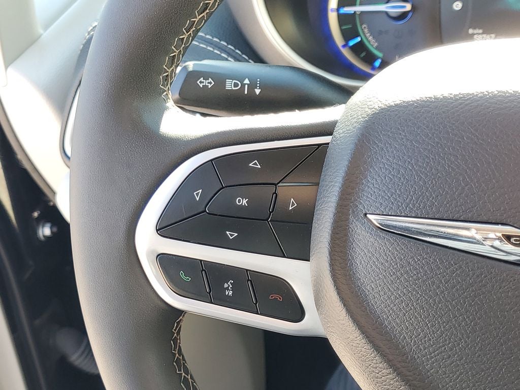 2024 Chrysler Pacifica Hybrid Select