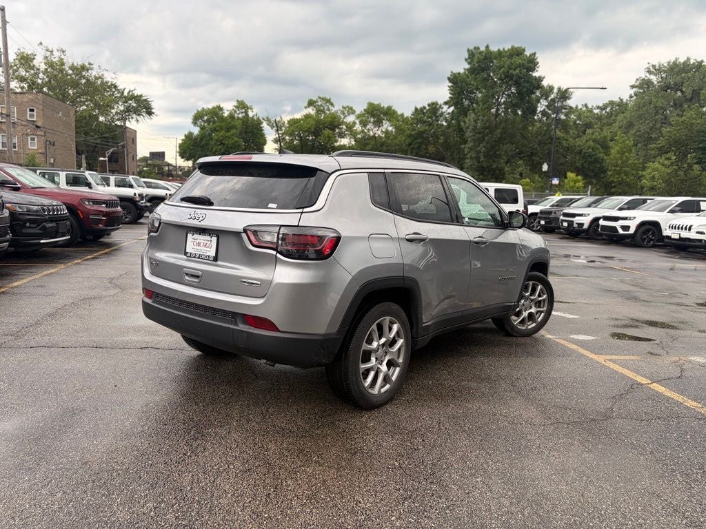 2022 Jeep Compass Latitude Lux