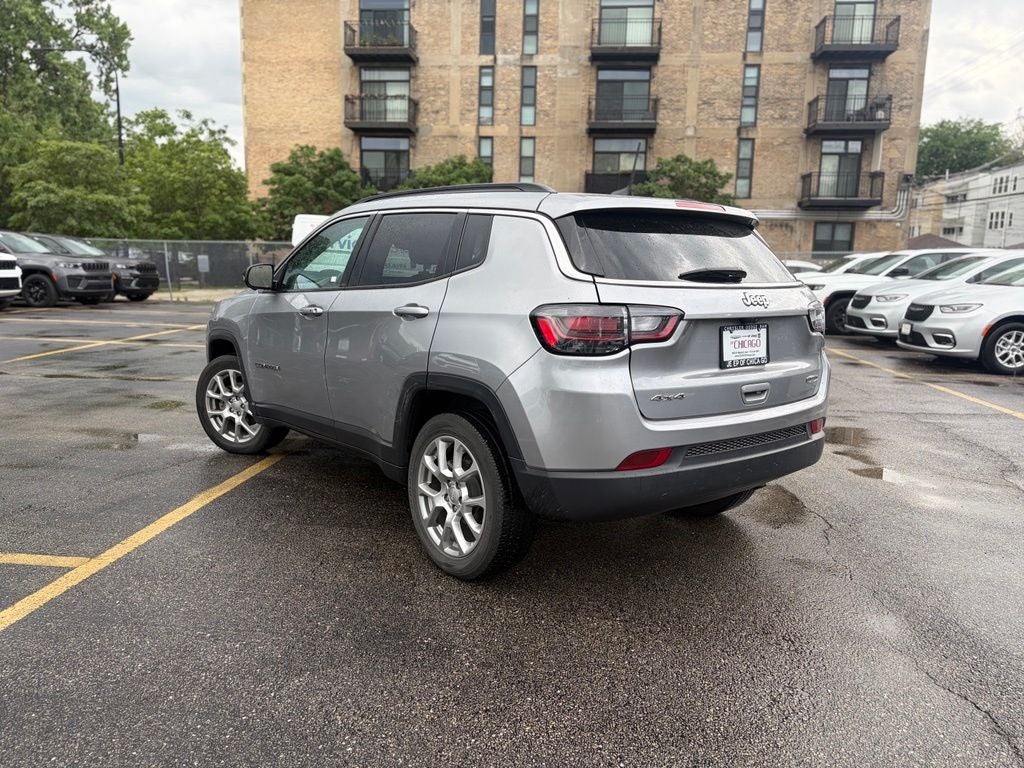 2022 Jeep Compass Latitude Lux