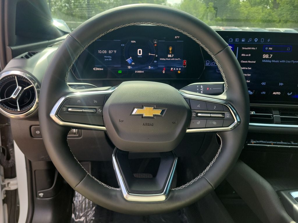2025 Chevrolet Equinox EV LT