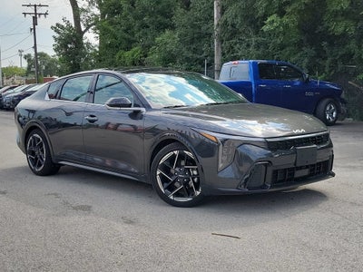 2025 Kia K4 GT-Line