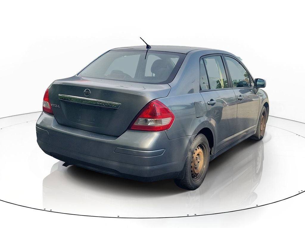 2011 Nissan Versa 1.8 S