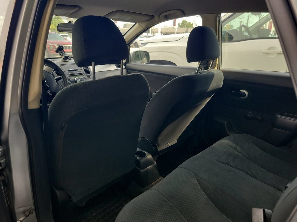2011 Nissan Versa 1.8 S