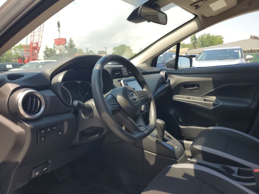 2025 Nissan Versa 1.6 S