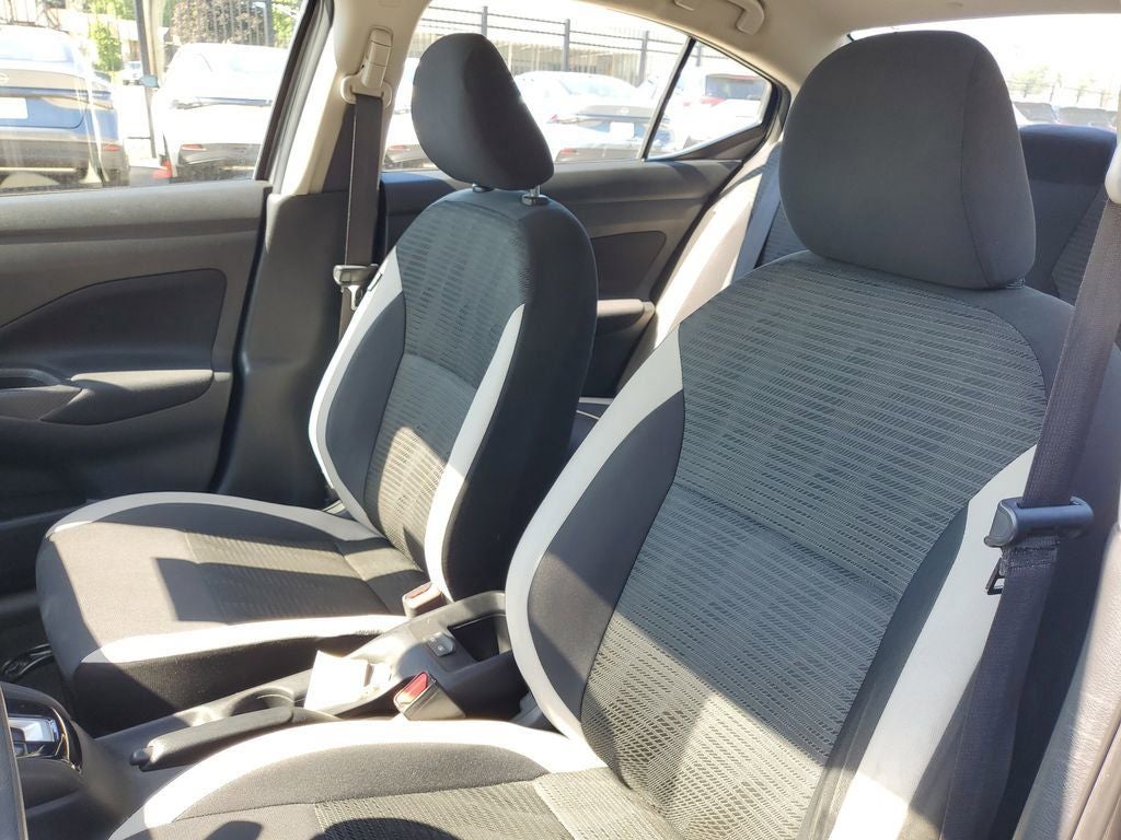 2021 Nissan Versa 1.6 SV
