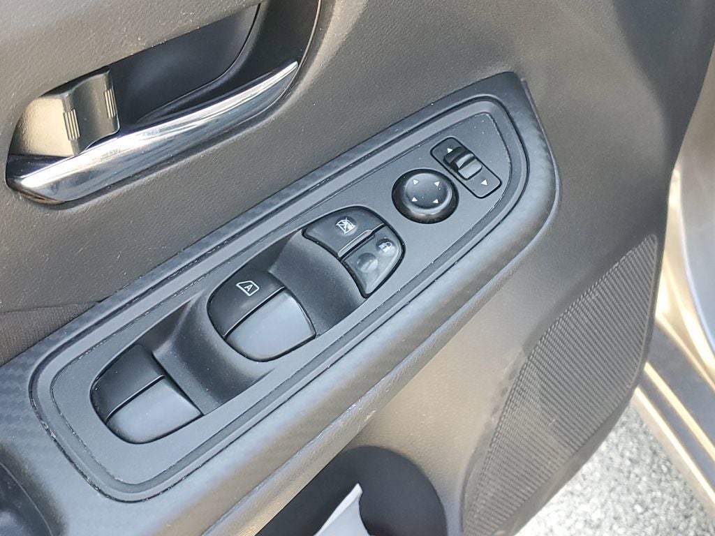 2021 Nissan Versa 1.6 SV